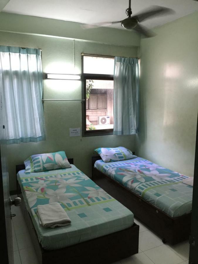 Nat 2 Guest House Bangkok Esterno foto